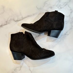 Old Navy - Western Faux Suede Ankle Bootie Black - Size 9